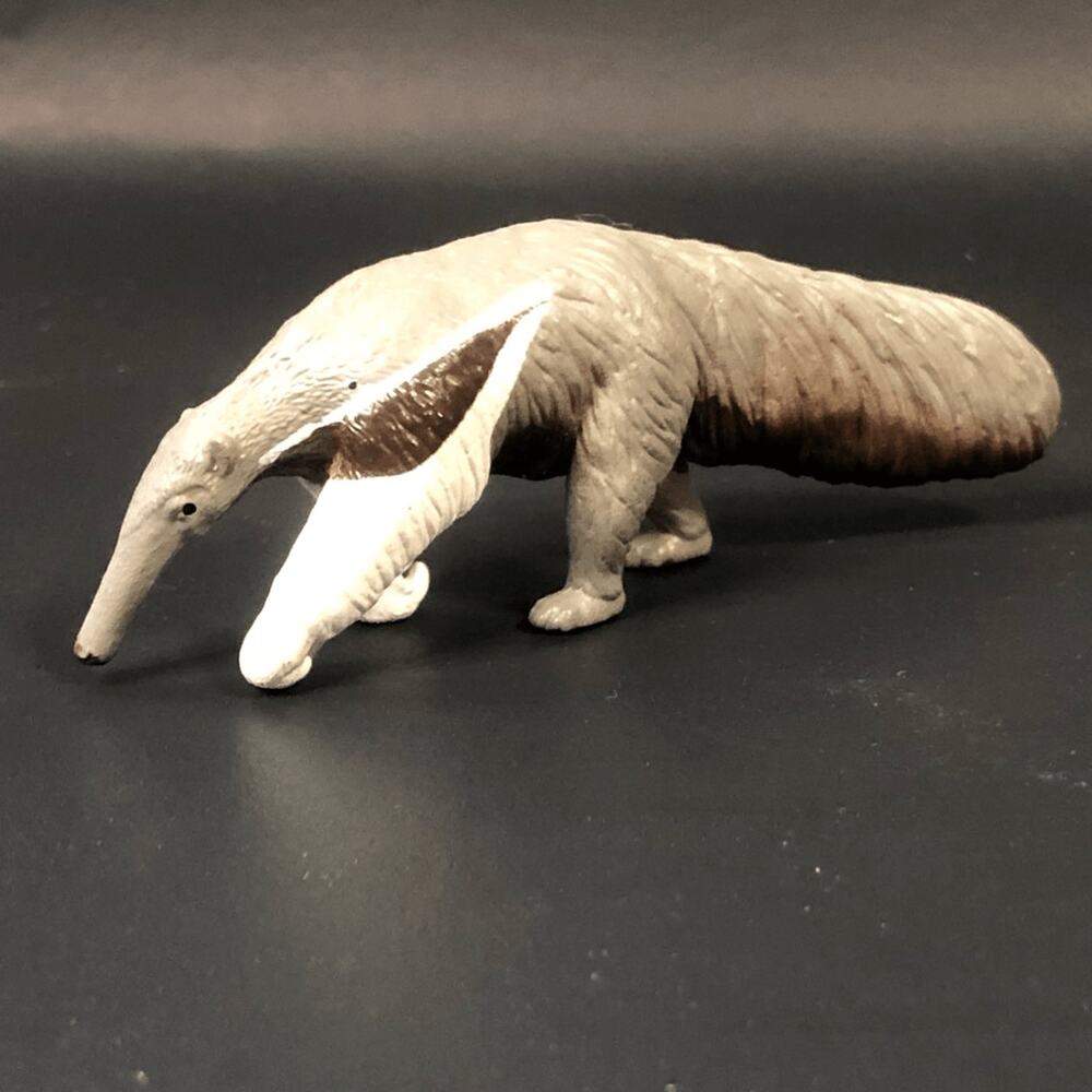 Safari Ltd Giant Anteater‎ Wildlife Figurine Realistic Animal Toy Grey Brown